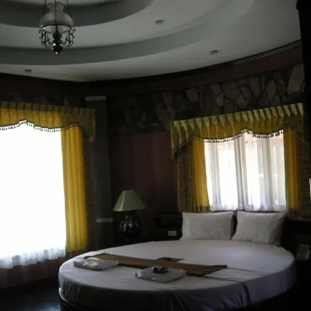 Two Tiger & Resort