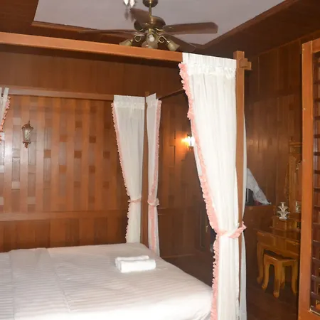บ้านพัก Oyo 75486 Anna