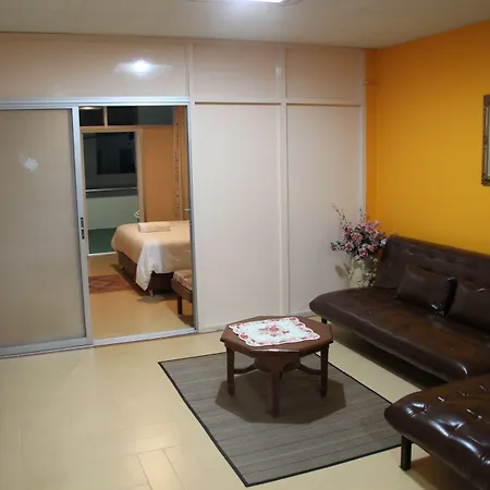 Oyo 75486 Anna บ้านพัก 3*