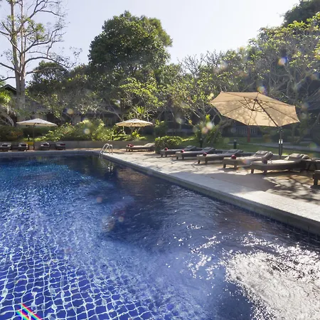 โรงแรม Let's Hyde & - Pool Pattaya