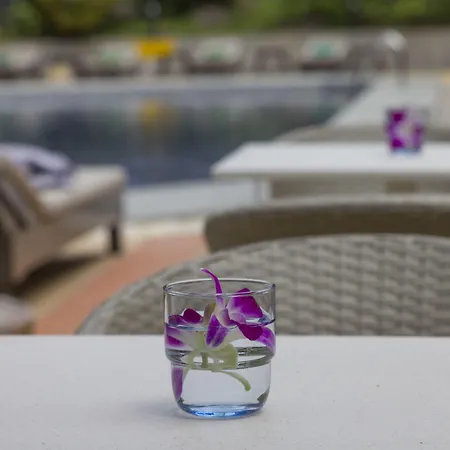Let's Hyde & - Pool Pattaya