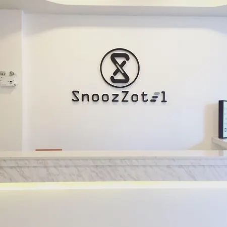 Snoozzotel 3*