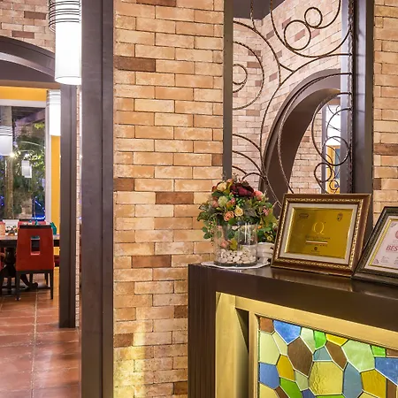 Ambassador Jomtien Wing โรงแรม
