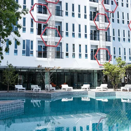 โรงแรม P 3*