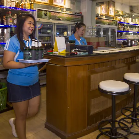 Traveller's Rest Sports Bar 4* Pattaya