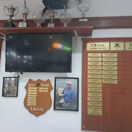 Guest house Traveller's Rest Sports Bar 4*