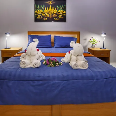 Traveller's Rest Sports Bar Guest house 4*