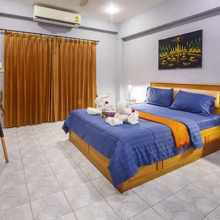Traveller's Rest Sports Bar Guest house 4*