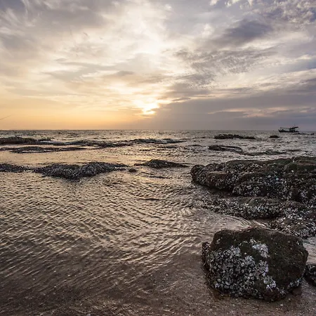 อพาร์ทเม้น Serenity Wongamat By Patsamon Pattaya