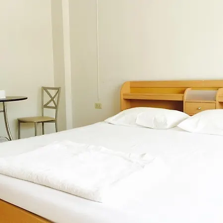 Eve Place -