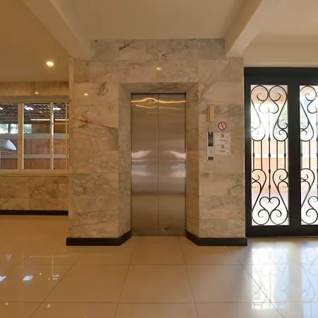 Oyo 109 Ozone Prime โรงแรม 4*