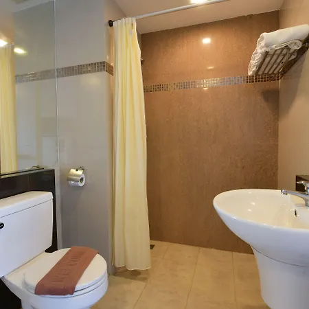 โรงแรม Oyo 109 Ozone Prime Pattaya