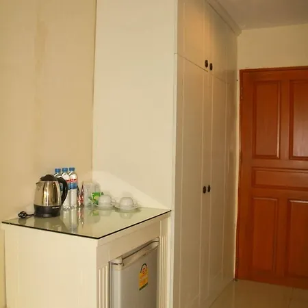 โรงแรม Oyo 109 Ozone Prime Pattaya