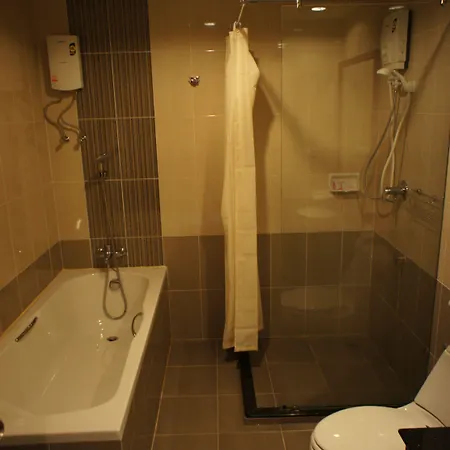 D 2 Hotel