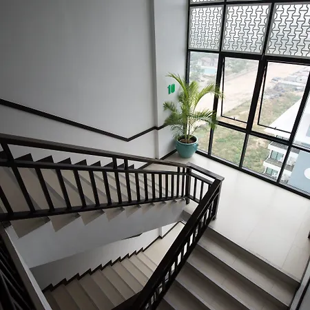 โรงแรม Bay Jomtien 5*
