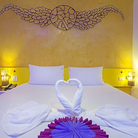 Holidays Hotel