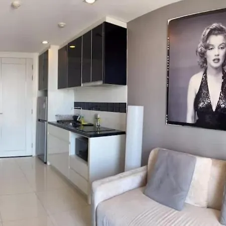 The Vision - Sea View Balcony Pratumnak *