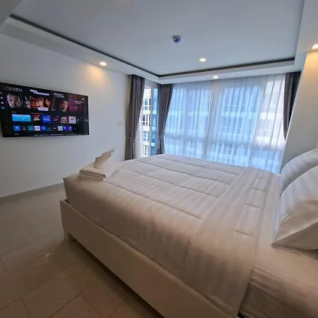 Grand Avenue, 2 Bedroom-2 Baths, 69sqm