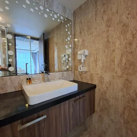 อพาร์ทเม้น Grand Avenue, 2 Bedroom-2 Baths, 69sqm *
