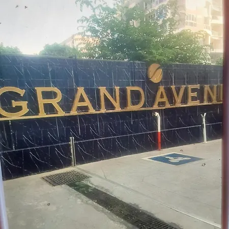 Grand Avenue, 2 Bedroom-2 Baths, 69sqm อพาร์ทเม้น