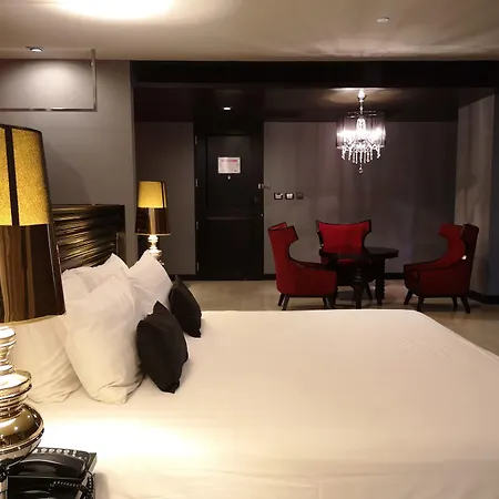 Tsix5 Quarter Hotel 5*