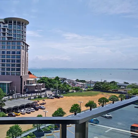 Tsix5 Quarter 5* Pattaya