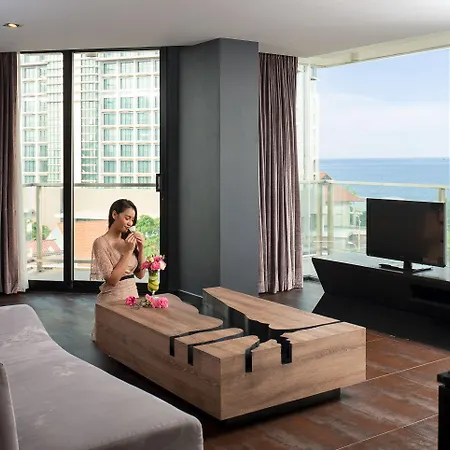 Tsix5 Quarter 5* Pattaya