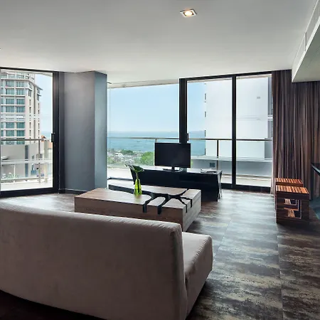 Tsix5 Quarter 5* Pattaya