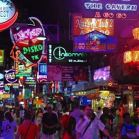 โรงแรม Happy Bou Jomtien