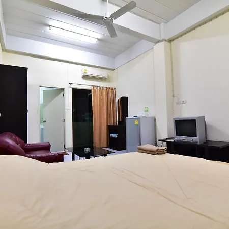 บ้านพัก Kaesai Place 2*