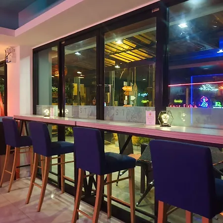 T2 Jomtien Hotel 3*