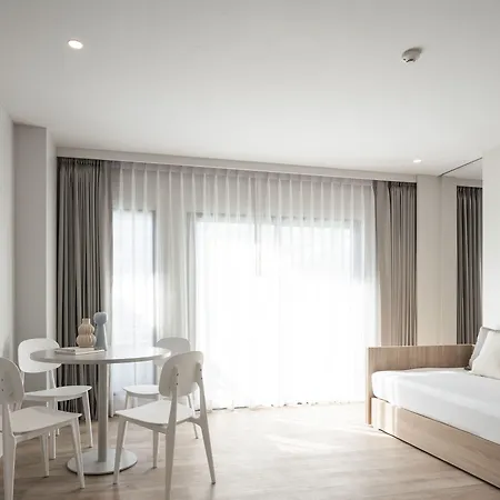 Terra Nara โรงแรม Pattaya