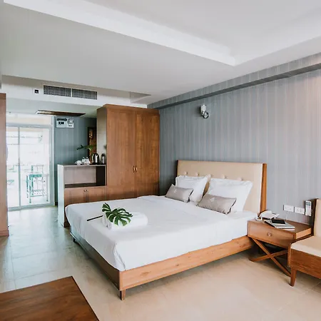 Marine Plaza Hotel Pattaya