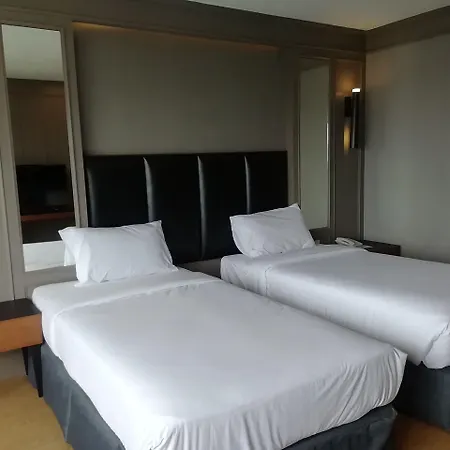 Hotel Marine Plaza