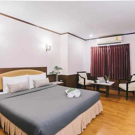 Hotel Marine Yensabai 3*