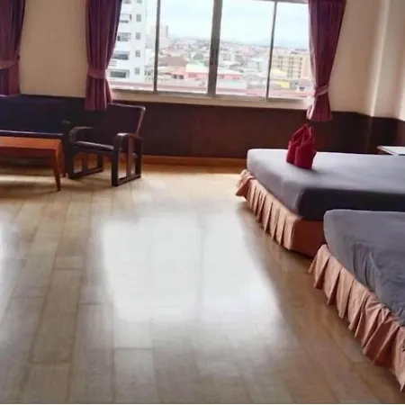 Hotel Marine Yensabai Pattaya