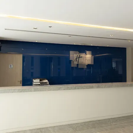 Hotel Express By Ihg 4*