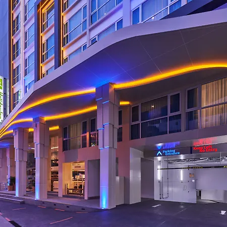 Express By Ihg Hotel 4*