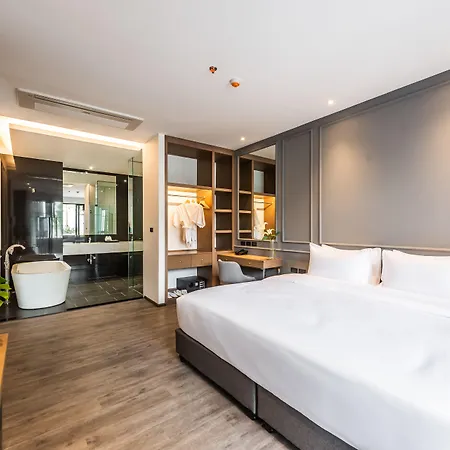 โรงแรม One Patio - Sha Extra