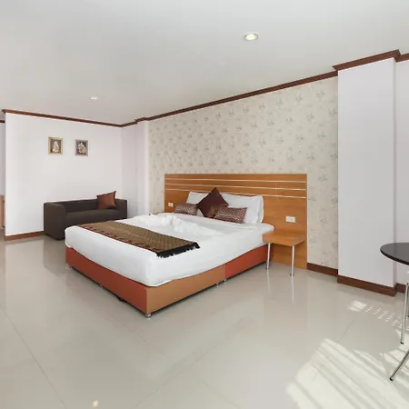 โรงแรม Regenta Residency