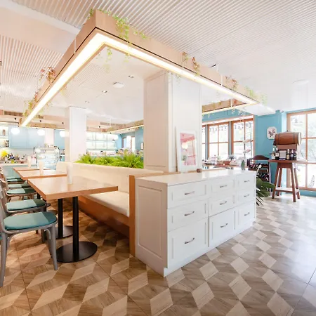 Blooming Hill Boutique โรงแรม