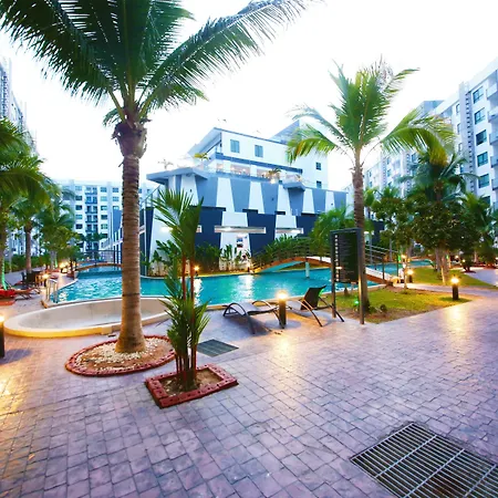 Arcadia Waters อพาร์ตโฮเทล Pattaya