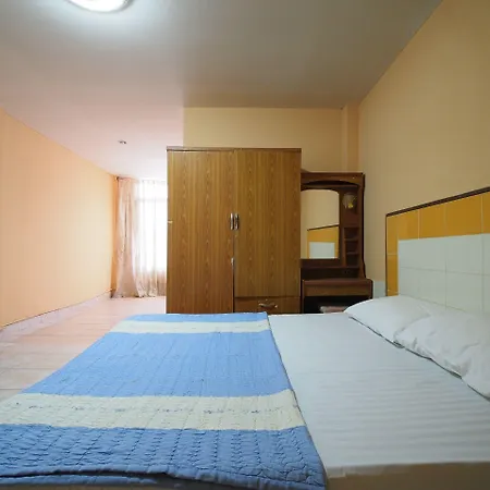 โรงแรม Oyo 1004 Naklua Mansion Pattaya