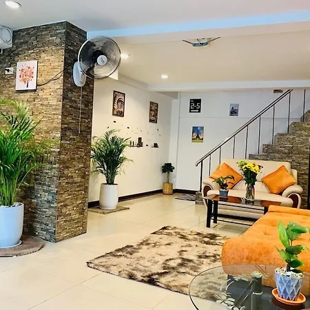 J P Hotel 3*