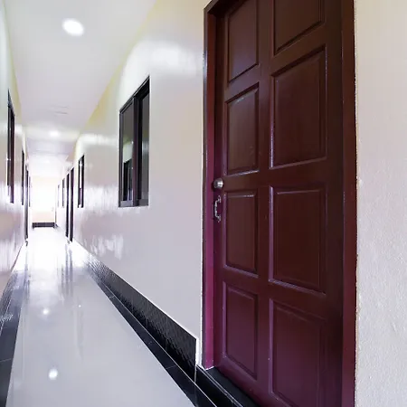 โรงแรม Khanidta Pattaya