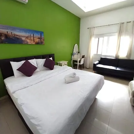 Villa Happy N Joy Pool Near Jomtien On Thepprasit Road Pattaya