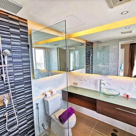 Grande Caribbean Pattaya Hotel 5*