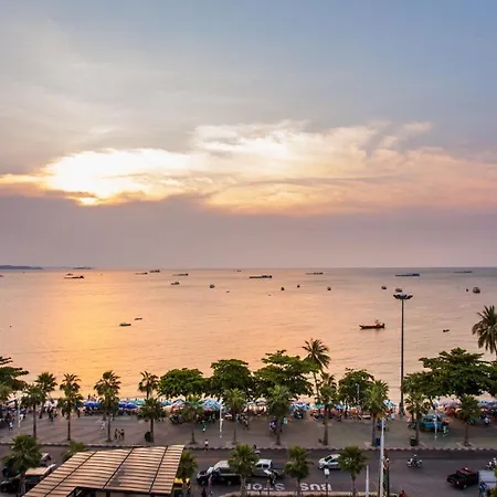 Eastiny Hotel Pattaya