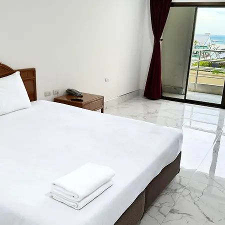 Highfive โรงแรม Pattaya