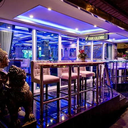 The Globe Hotel, Bar & Restaurant